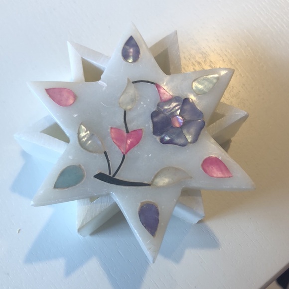 Star Ceramic Box - Picture 2 of 2